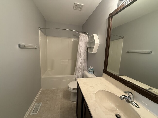 Building Photo - 2340 Hudson Cir