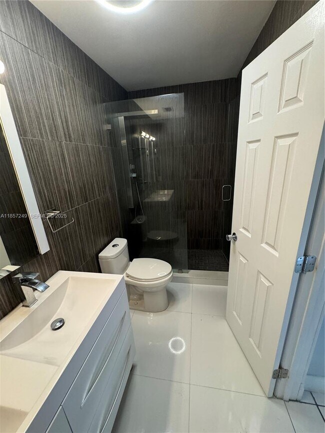 Building Photo - 13261 SW 17th Ln