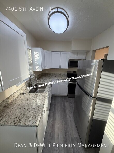 Building Photo - 1 Bed/1 Bath - Unit 11