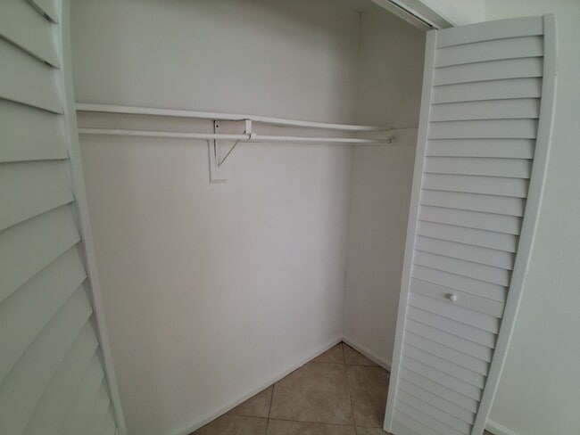 Building Photo - 1333 S Dixie Hwy