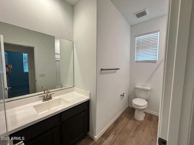 Building Photo - 14360 W Alameda Rd