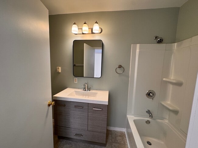 Building Photo - 194 Virgo Dr