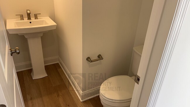 Building Photo - Brand New Townhouse in Cranberry!