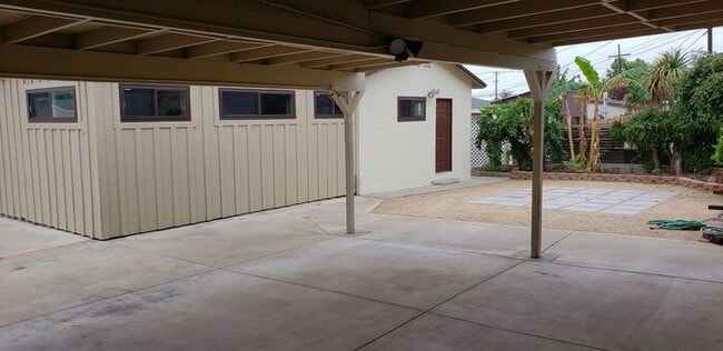 Building Photo - Fletcher Hills- 3 Bedroom/3 Bath Home For ...