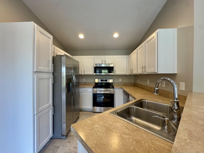 Building Photo - 2065 Timberwyck Ln