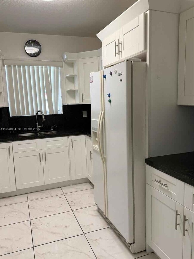 Building Photo - 13100 NW 22nd Ave