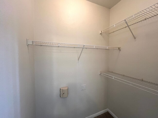 Building Photo - 2320 Gracy Farms Ln