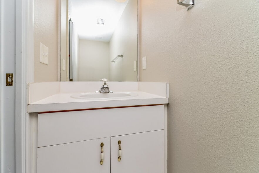 Building Photo - 4148 Savage Station Cir