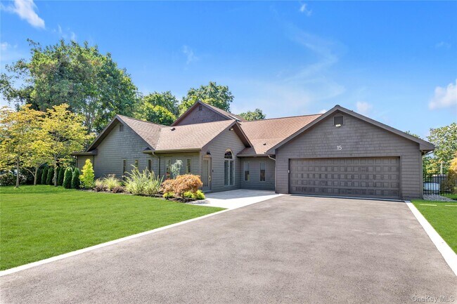 Building Photo - 15 Parkway Dr