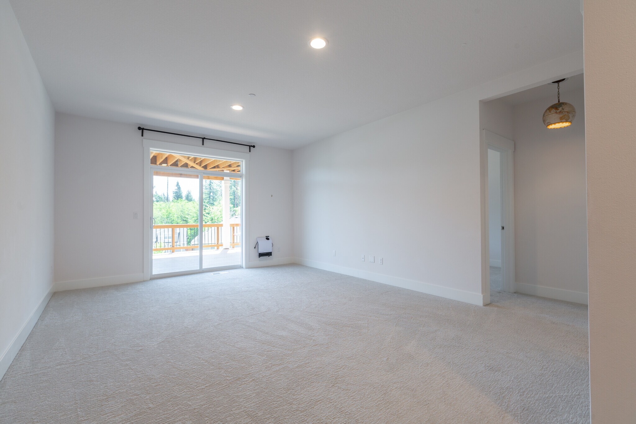 Family Room - 3352 NE Spruce Dr