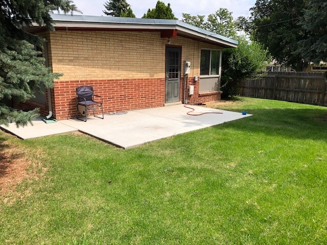 Backyard - 1801 Crestmore Pl
