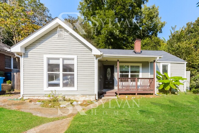 Primary Photo - Prepare to fall in love with this 3 bedroom, 2 bathroom home