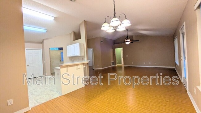 Building Photo - 7448 Chimney Pines Dr