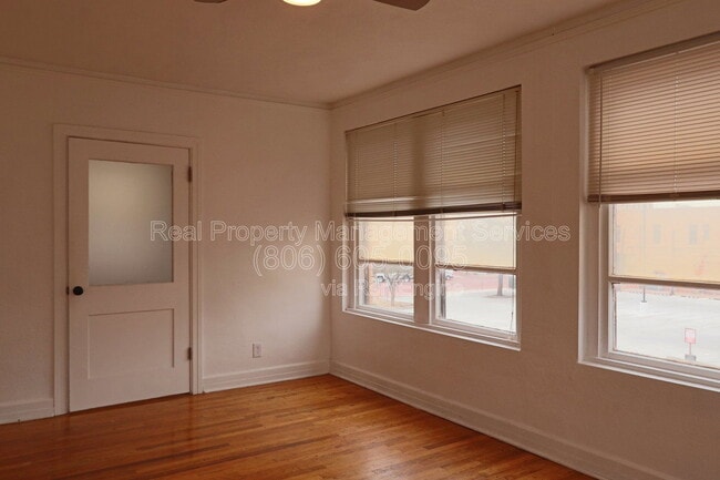 Building Photo - 1312 Avenue J
