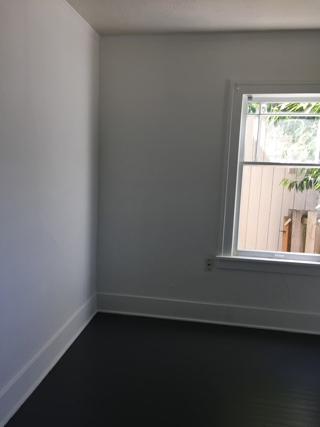 Building Photo - 5211 11th Ave