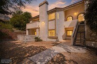 Building Photo - 315 Seine Way