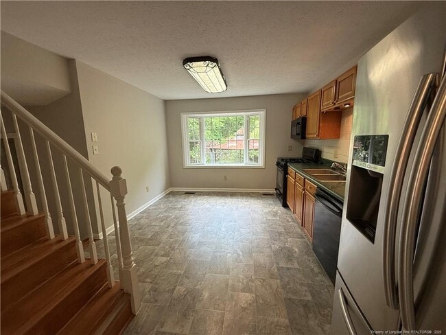 Building Photo - 849 Stoneykirk Dr