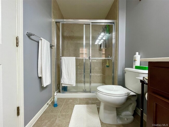 Building Photo - 141 Meadow View Dr