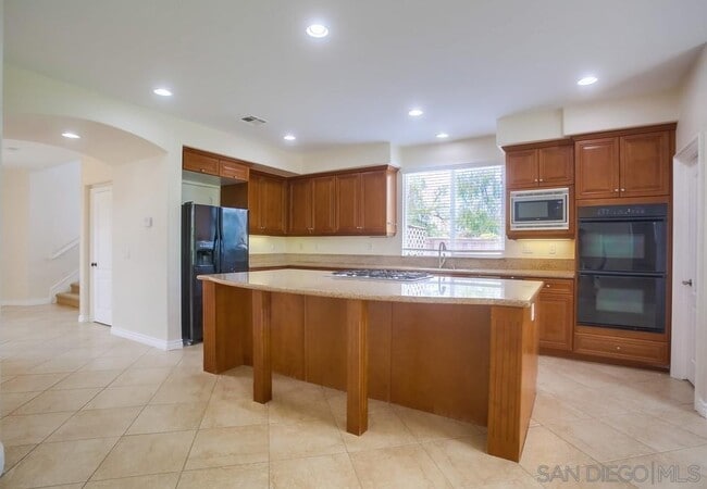 Building Photo - 6452 Paseo Cerro