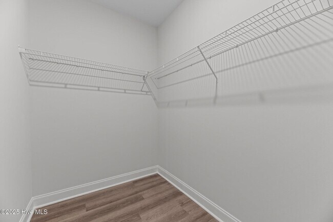 Building Photo - 1001 Tawney Trce