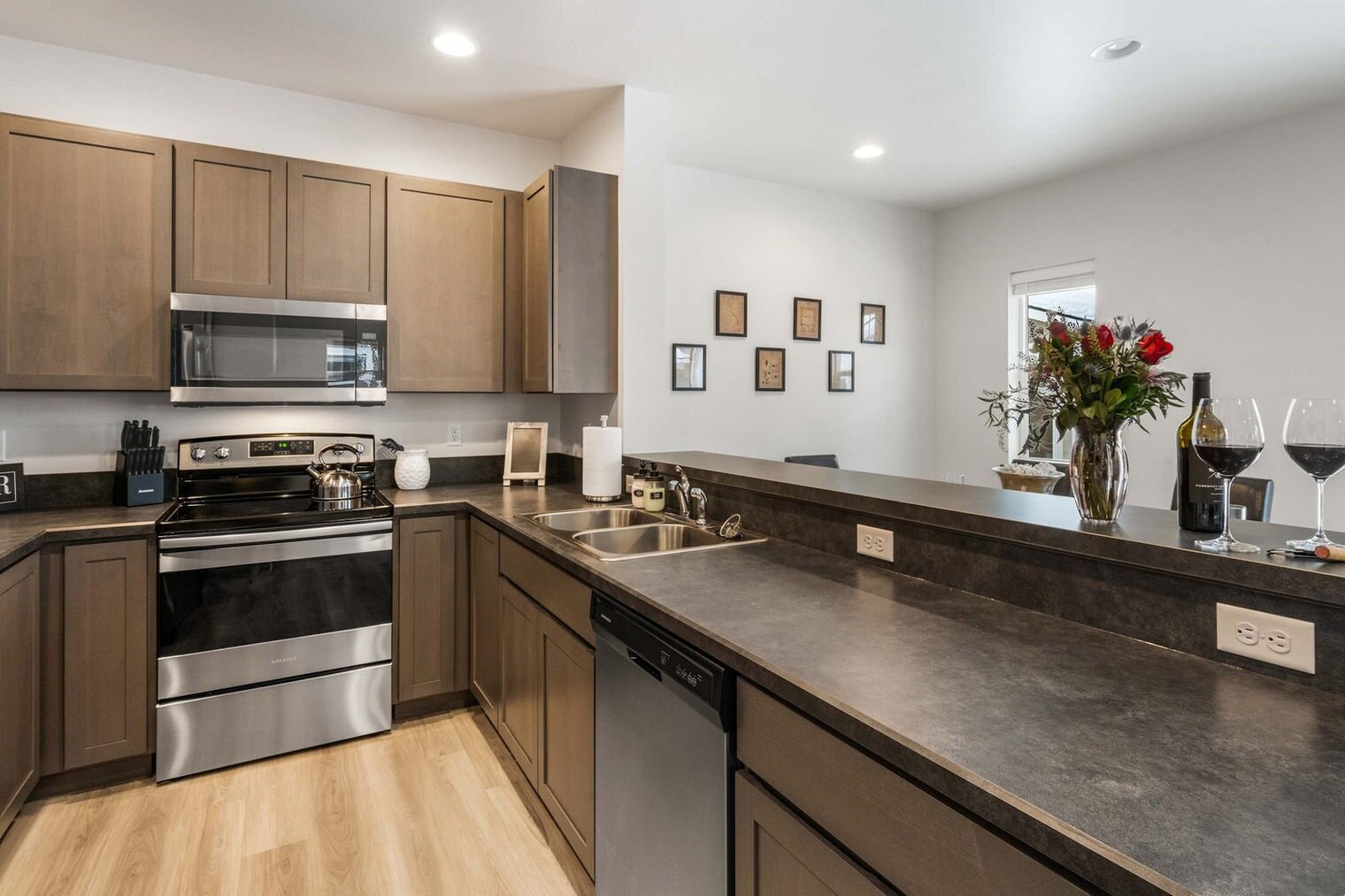 Building Photo - 2942 W Babcock St