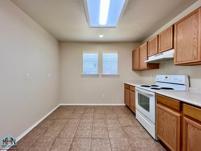 Building Photo - 127 Booker Palm