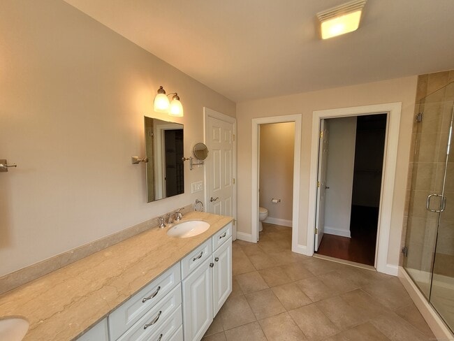 Building Photo - 48 E Hayestown Rd