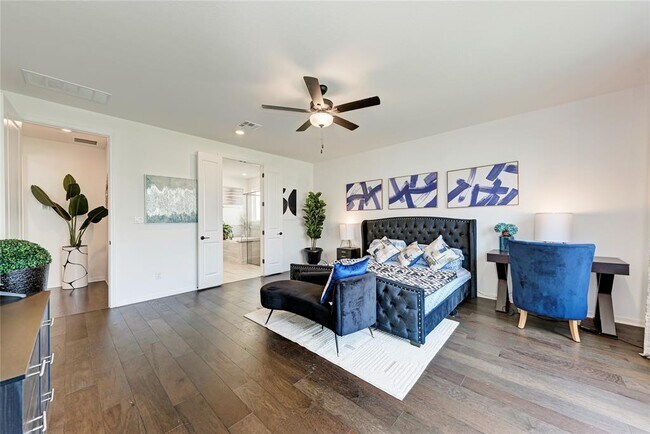 Building Photo - 5028 Olimpico Wy