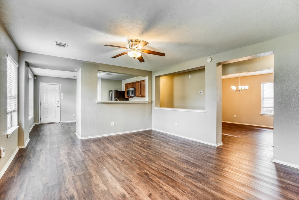 Building Photo - 20619 Tayman Oaks Dr