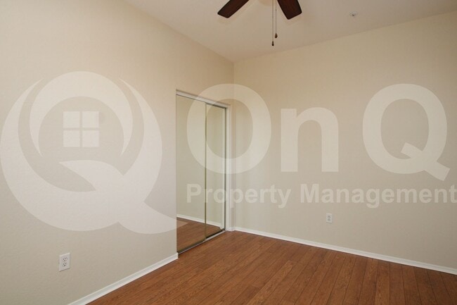 Building Photo - 1366 S Sabino Dr