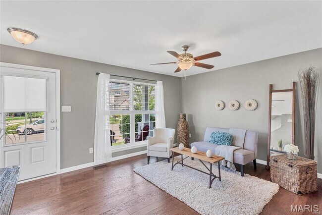 Building Photo - 201 Countryshire Dr