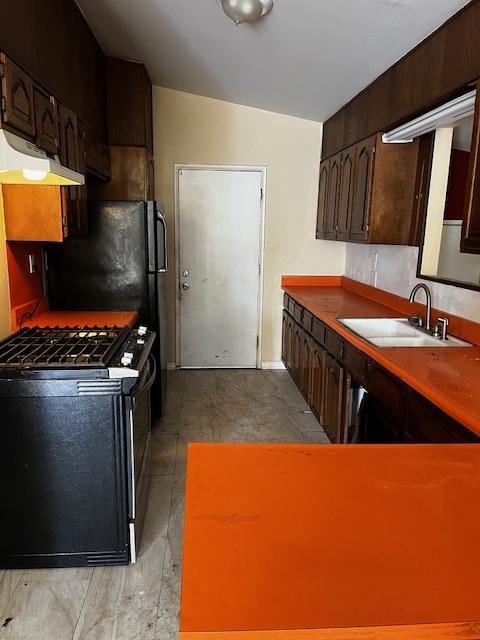 Building Photo - 44015 Heaton Ave