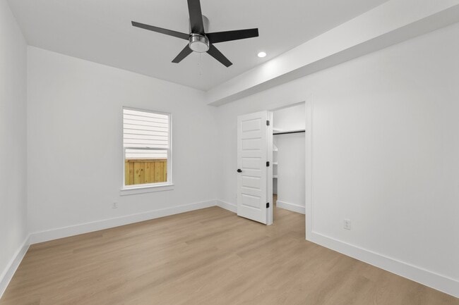 Building Photo - 2316 McKee St