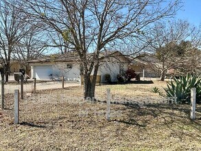 Building Photo - 308 Highland Estates Dr