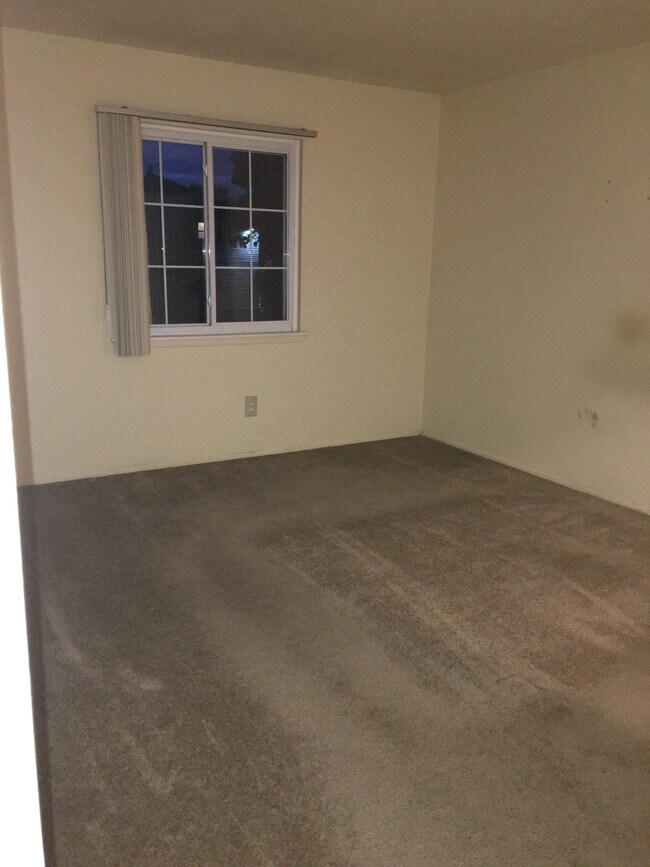 Master Bedroom - 1230 Astor Ave