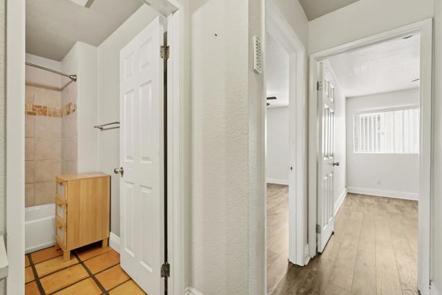 Building Photo - 4775 Seminole Dr