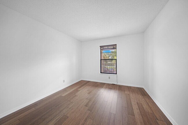 Building Photo - 9480 Boca Cove Cir