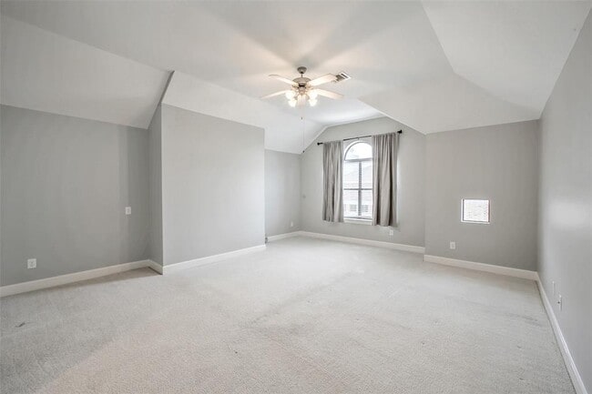 Building Photo - 3662 Main Plaza Dr