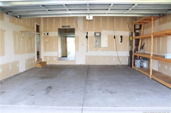 Building Photo - 44 Coswell Ct