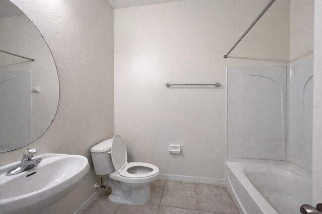 Building Photo - 15342 Oak Apple Ct