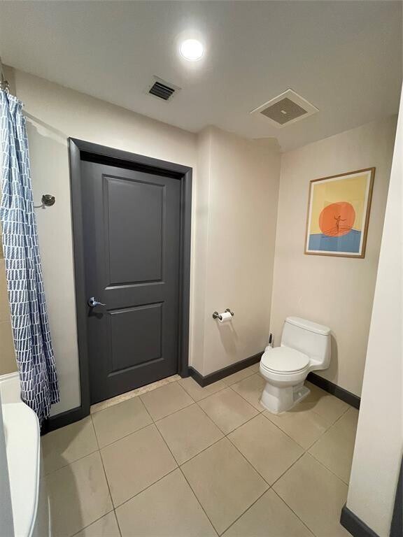 Building Photo - 1945 S Ocean Dr