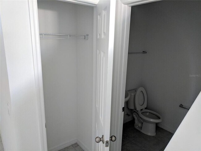 Building Photo - 15355 Willow Arbor Cir