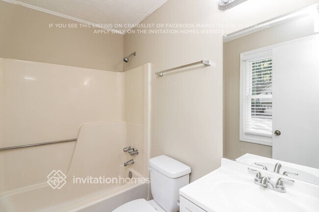 Building Photo - 9015 Sumit Wood Dr NW