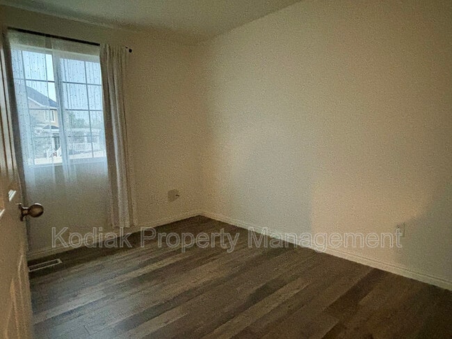 Building Photo - 5757 Coral Pine Ct S