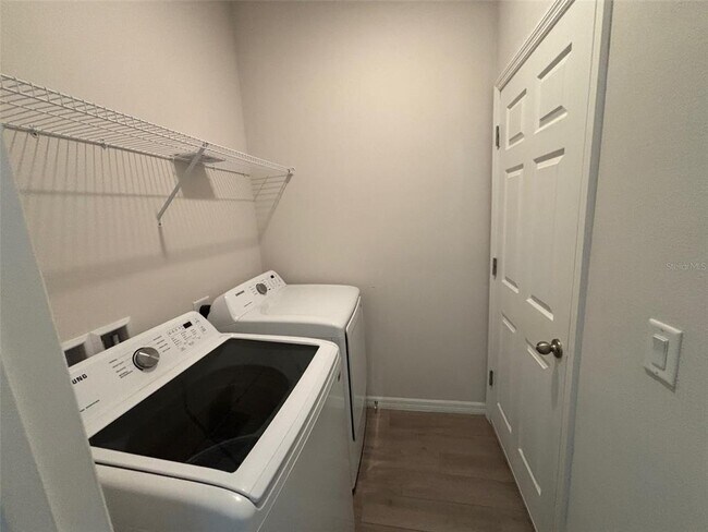 Building Photo - 4600 Via Veneto Ct