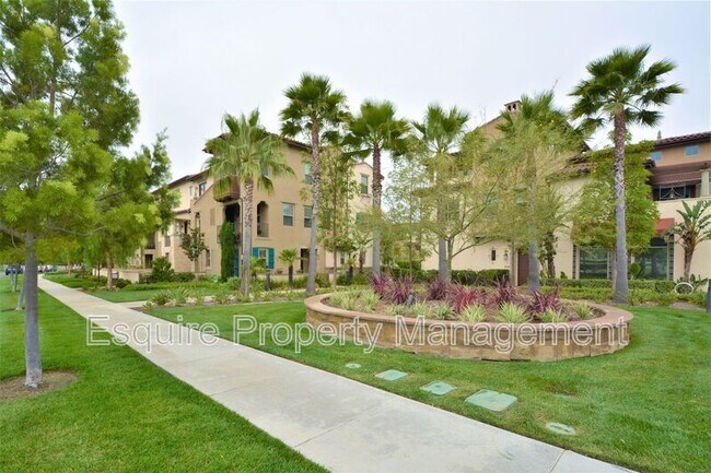 Building Photo - 205 Westpark Ct