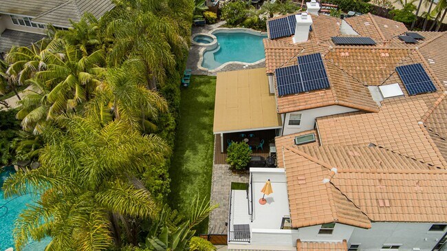 Building Photo - Resort-Style Encinitas Estate with Pool UNFURNISHED