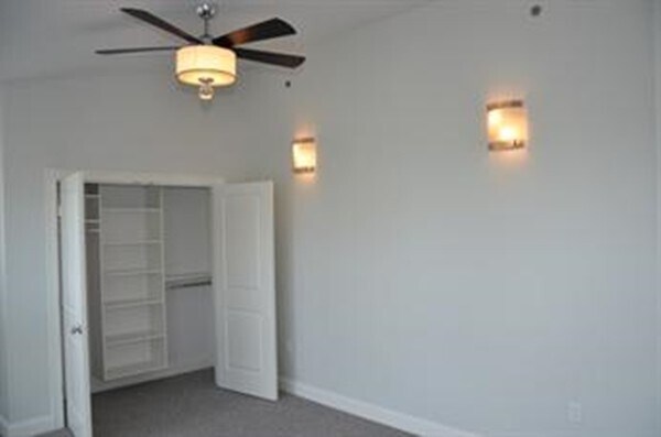 Building Photo - 6 Admirals Wy