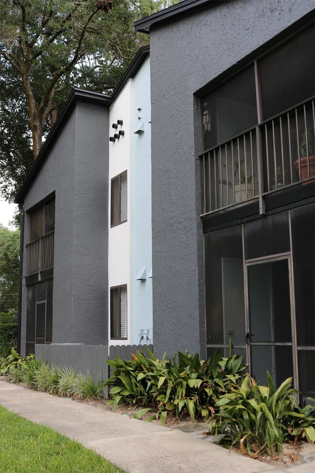 Building Photo - 151 Waterfall Way