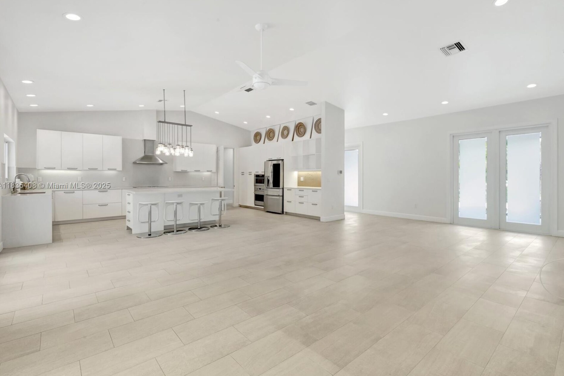 Building Photo - 5765 SW 84th St